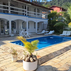 ANGRA CASA 6 SUITES PONTA DOS UBÁS - Mar Piscina Deck Churrasqueira Jogos